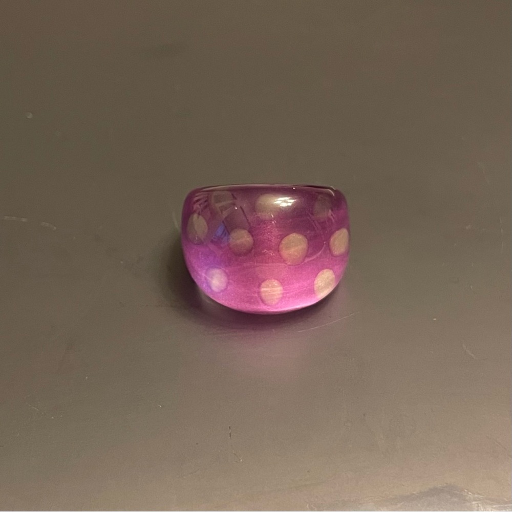 Sz 5.75 Purple Resin polka dot Ring
